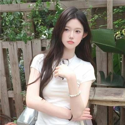 捷运上的女孩 海报